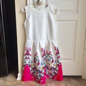 Sleeveless floral dress